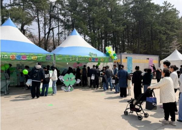 “벚꽃에 색을 입히다”…여주시, '컬러풀데이즈'로 관광객 사로잡다